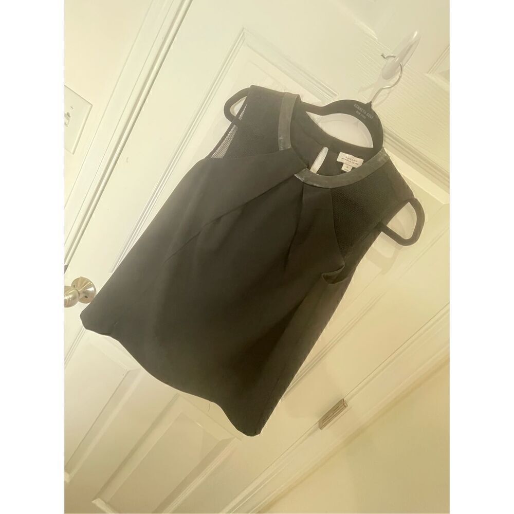 Tahari Arthur Levine black womens blouse medium